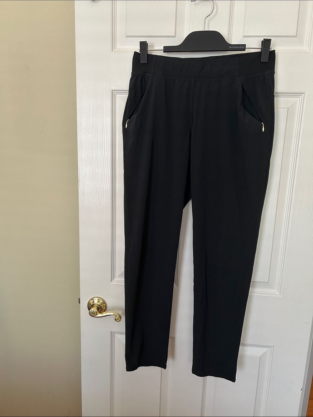 Lilly Pulitzer Black Luxletic Active Pants with Gold Logo Sz M
